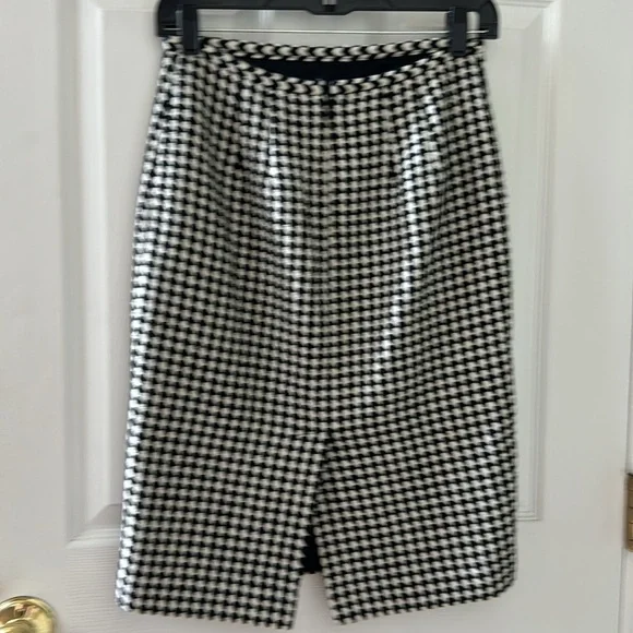 Ann Taylor Loft Skirt size 0 - Picture 3 of 5